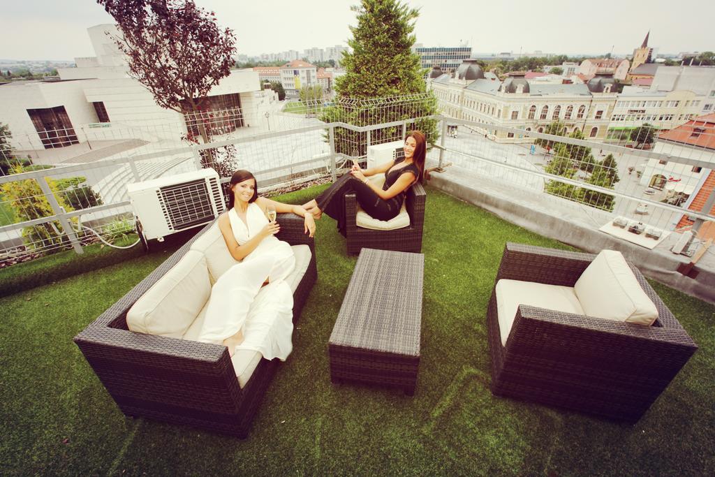 City Hotel Nitra With Free Parking エクステリア 写真
