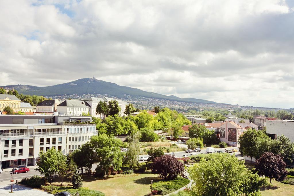 City Hotel Nitra With Free Parking エクステリア 写真