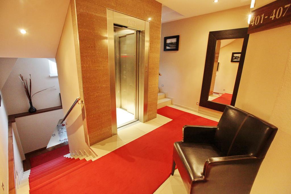 City Hotel Nitra With Free Parking エクステリア 写真