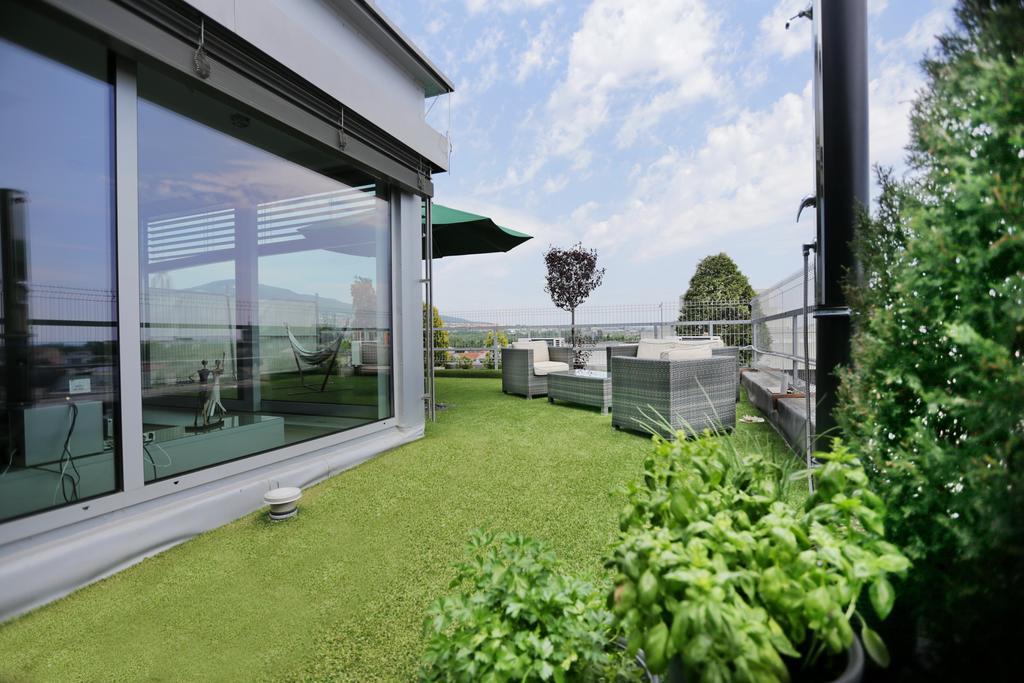 City Hotel Nitra With Free Parking エクステリア 写真